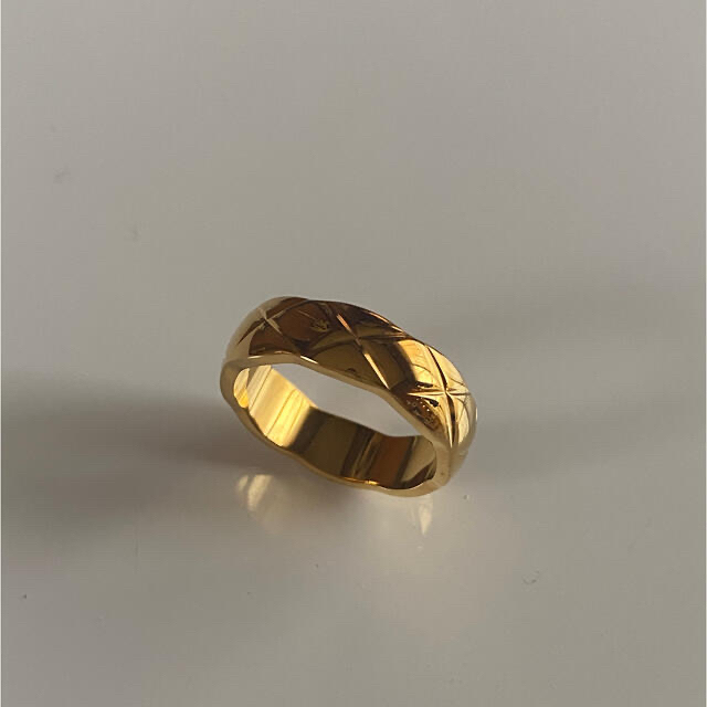 CHANELココクラッシュ風キルティングリング(ゴールド)13号 レディースのアクセサリー(リング(指輪))の商品写真
