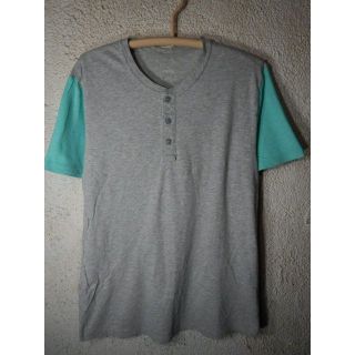 ギャップ(GAP)の7502　Gap　大きめ　ヘンリーネック　切り替え　デザイン　tシャツ(Tシャツ/カットソー(半袖/袖なし))