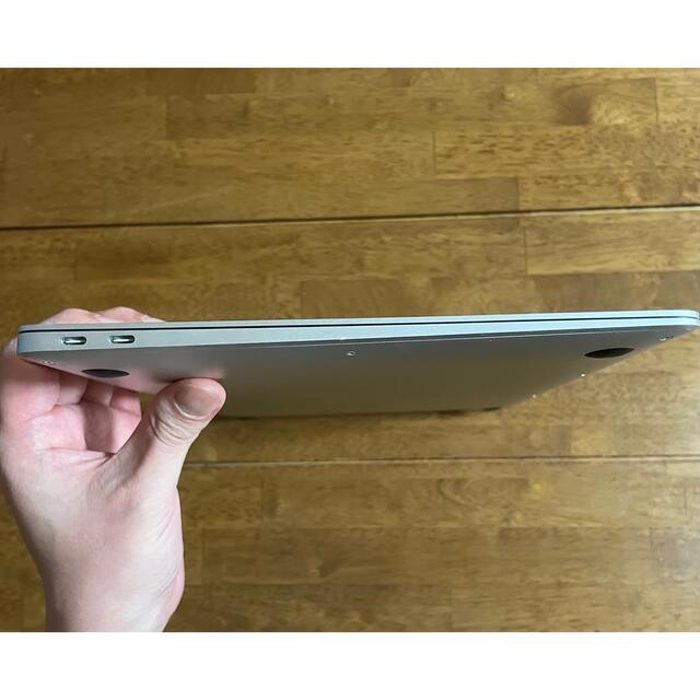 MacBook Air (Retina, 13-inch, 2019) シルバー 3