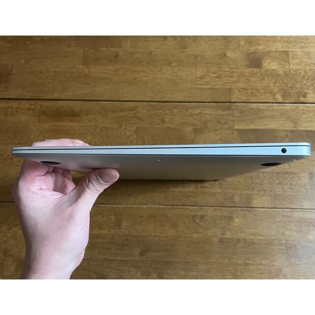 MacBook Air (Retina, 13-inch, 2019) シルバー 4