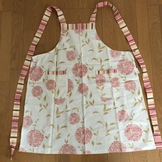 ローラアシュレイ(LAURA ASHLEY)のエプロン　ローラアシュレイ　LAURA ASHLEY  HOME(その他)