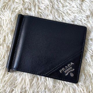 プラダ(PRADA)のプラダ　マネークリップ　ロゴ　レザー　黒　ブラック　シルバー金具　折り財布(マネークリップ)