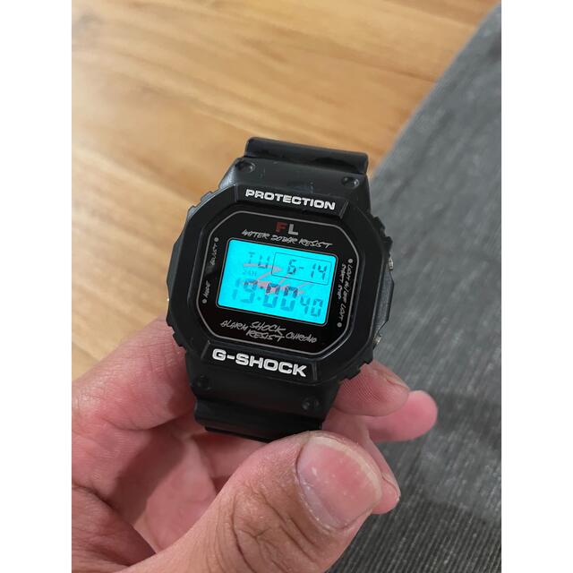 G-SHOCK(ジーショック)のFUTURA コラボG-SHOCKフューチュラ　CASIO DW-5600VT メンズの時計(腕時計(デジタル))の商品写真