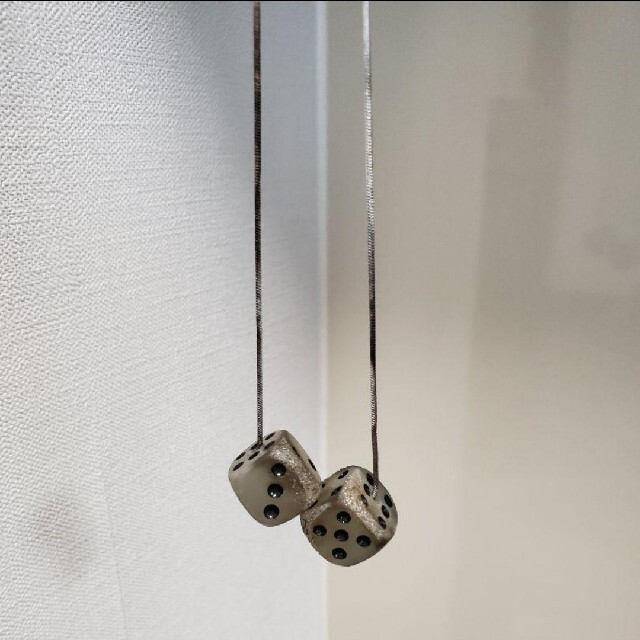 Maison Martin Margiela(マルタンマルジェラ)のバーンダイスネックレス メンズのアクセサリー(ネックレス)の商品写真