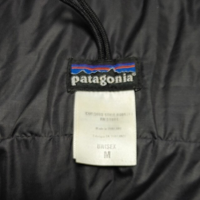 patagonia(パタゴニア)のpatagonia ダスパーカー BLACK 04製　ヴィンテージ　美品★希少品 メンズのジャケット/アウター(ダウンジャケット)の商品写真