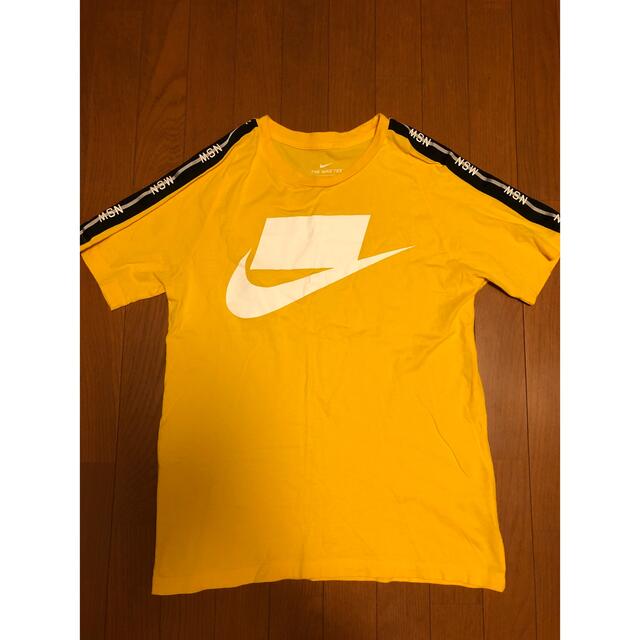 NIKE(ナイキ)のナイキ　ブロックロゴ　Tシャツ　イエロー メンズのトップス(Tシャツ/カットソー(半袖/袖なし))の商品写真