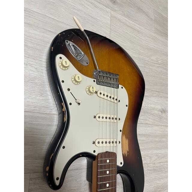 Fender(フェンダー)のFender American Vintage Thin Lacquer ’62 楽器のギター(エレキギター)の商品写真