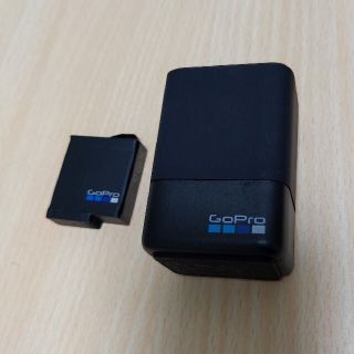 ゴープロ(GoPro)のGOPRO 純正　バッテリーチャージャー(バッテリー/充電器)