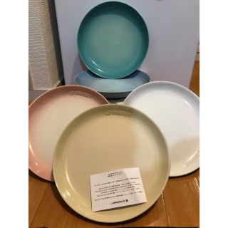 ルクルーゼ(LE CREUSET)のル・クルーゼ スフィアプレート22㎝ パステルレインボー 5枚セット 新品未使用(食器)