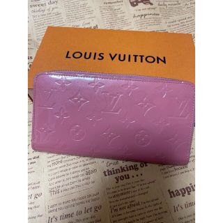 ルイヴィトン(LOUIS VUITTON)のルイヴィトン　ヴェルニ   ジッピーウォレット　ローズブラッシュ(財布)