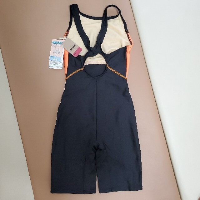 Reebok(リーボック)の新品！美品！TIPNESS指定水着 140cm女子用 キッズ/ベビー/マタニティのキッズ服女の子用(90cm~)(水着)の商品写真