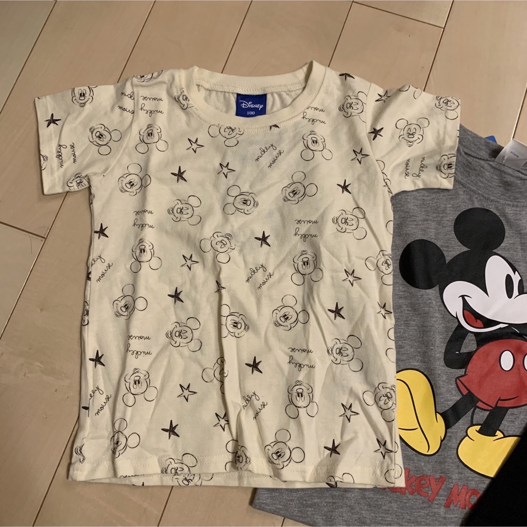 ミッキーマウス(ミッキーマウス)の⭐︎新品　ミッキー　Tシャツ 100 ３枚セット　ディズニー キッズ/ベビー/マタニティのキッズ服男の子用(90cm~)(Tシャツ/カットソー)の商品写真