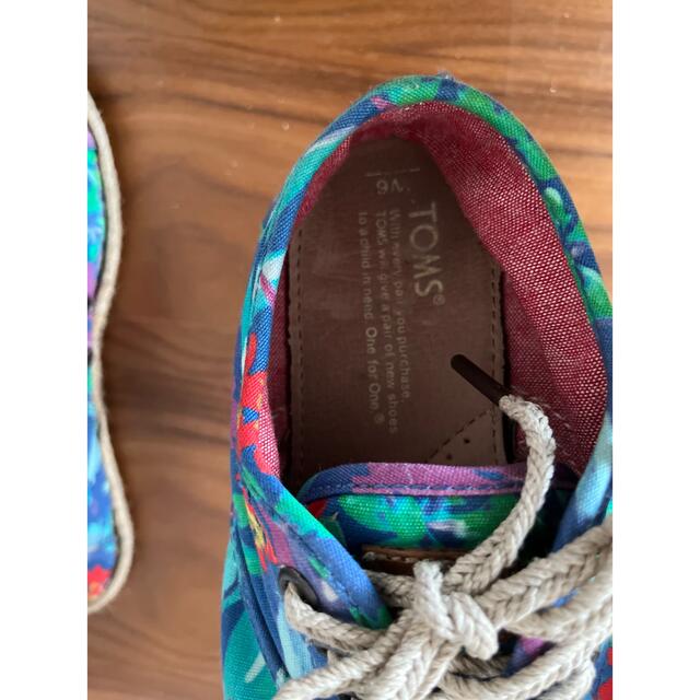 TOMS(トムズ)の✴︎　TOMS/Tropical Print/sneakers  ✴︎ レディースの靴/シューズ(スリッポン/モカシン)の商品写真