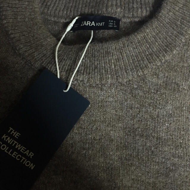 ZARA(ザラ)のあさぴょん様専用 zara今期ニット ブラウン新品未使用 レディースのトップス(ニット/セーター)の商品写真