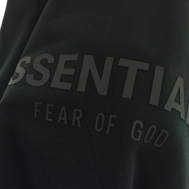FOG Essentials エフオージー エッセンシャルズ ラバーパッチロゴ