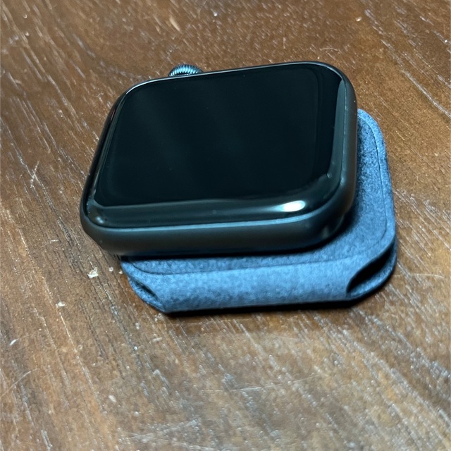 Apple(アップル)のApple Watch 5 44mm スペースグレー GPS メンズの時計(腕時計(デジタル))の商品写真