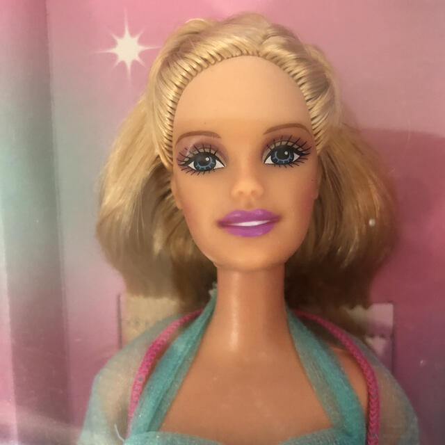 Barbie(バービー)の2001年バービーBarbieマジックジュエル　ドレス　ヴィンテージ キッズ/ベビー/マタニティのおもちゃ(ぬいぐるみ/人形)の商品写真