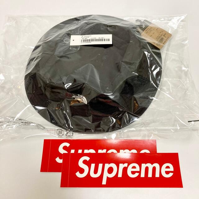 Supreme(シュプリーム)のSupreme TNF Trekking Crusher 黒S/M メンズの帽子(ハット)の商品写真