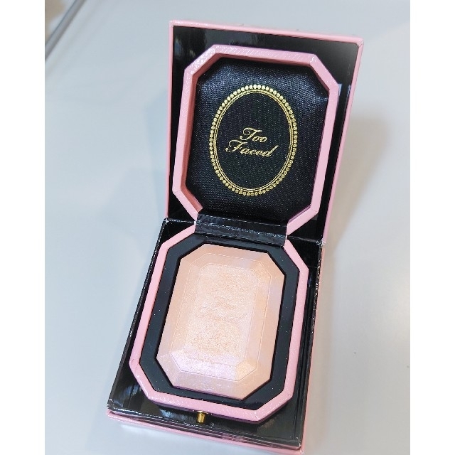 Too Faced(トゥフェイス)のToo Faced ／ ダイヤモンドライト  ファンシーピンク コスメ/美容のベースメイク/化粧品(フェイスカラー)の商品写真