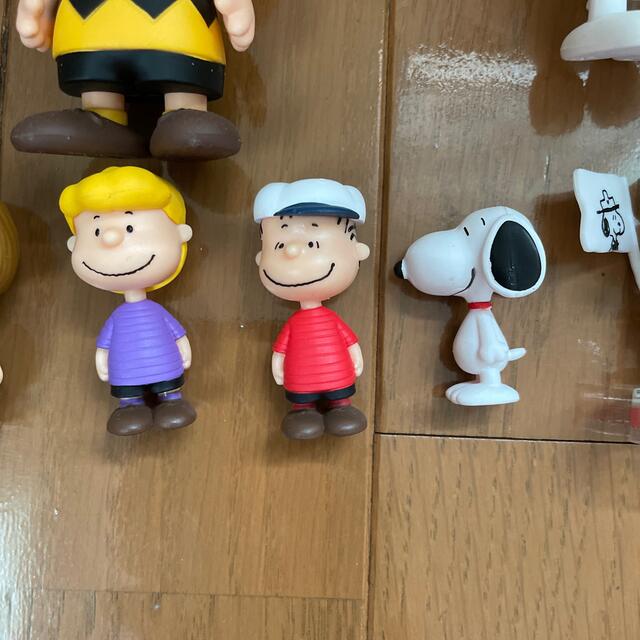 SNOOPY(スヌーピー)のスヌーピー　フィギュア エンタメ/ホビーのおもちゃ/ぬいぐるみ(キャラクターグッズ)の商品写真