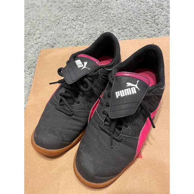 PUMA(プーマ)のPUMA★黒スニーカー★22.5 レディースの靴/シューズ(スニーカー)の商品写真