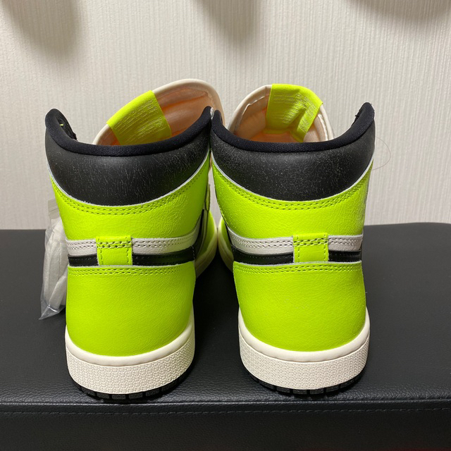 NIKE(ナイキ)のNike Air Jordan 1 High OG "Volt メンズの靴/シューズ(スニーカー)の商品写真