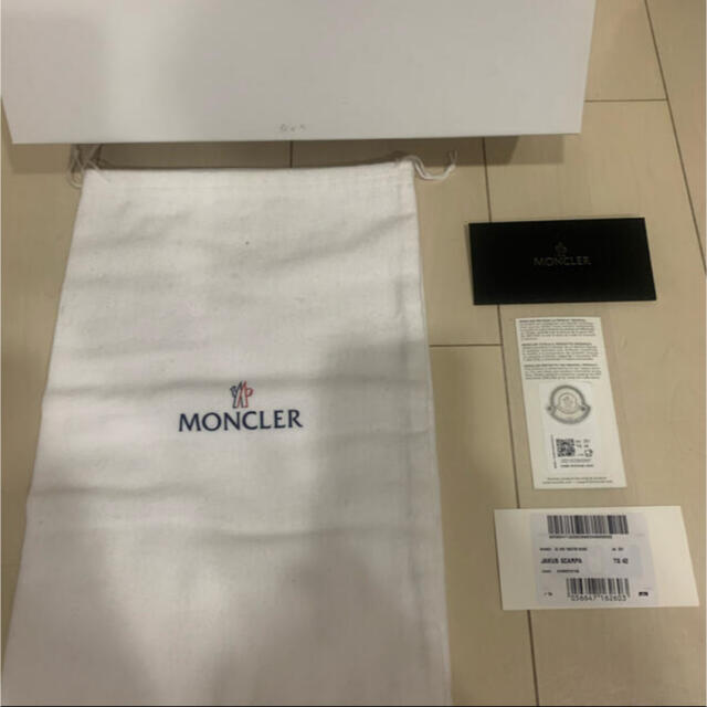 MONCLER(モンクレール)の【極美品】MONCLER モンクレール  メンズ　スニーカー メンズの靴/シューズ(スニーカー)の商品写真