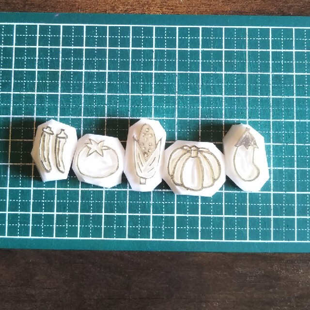夏野菜セット トマト ナス かぼちゃ オクラ とうもろこし スタンプ 再販の通販 by nico 消しゴムはんこ かぼちゃセット