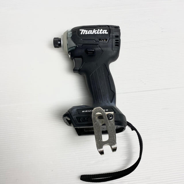 Makita(マキタ)の【完全動作品】MAKITA マキタ インパクトドライバー TD160D 本体のみ スマホ/家電/カメラのスマホ/家電/カメラ その他(その他)の商品写真