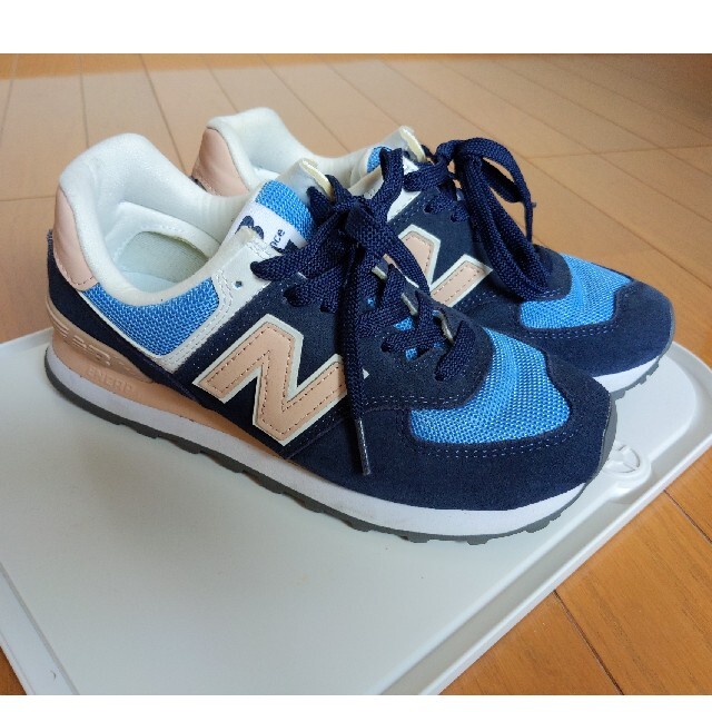 New Balance(ニューバランス)の【値下げ】ニューバランス574　スニーカー23.5cm レディースの靴/シューズ(スニーカー)の商品写真