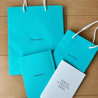 ティファニー(Tiffany & Co.)のティファニー紙袋2枚とリング本2冊セット(ショップ袋)