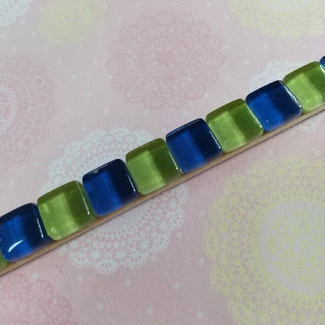 マグネットバー#131  　2カラーガラスタイル(グリーン×ブルー) ハンドメイドの文具/ステーショナリー(その他)の商品写真