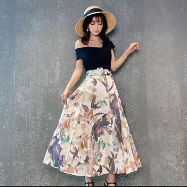 eimy istoire(エイミーイストワール)の新品✨eimy【Grace flower ベルトスカート】ベージュ・Sサイズ レディースのスカート(ロングスカート)の商品写真