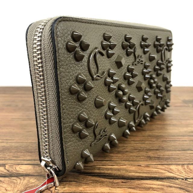 未使用品 Christian Louboutin 長財布 318 | une3.net