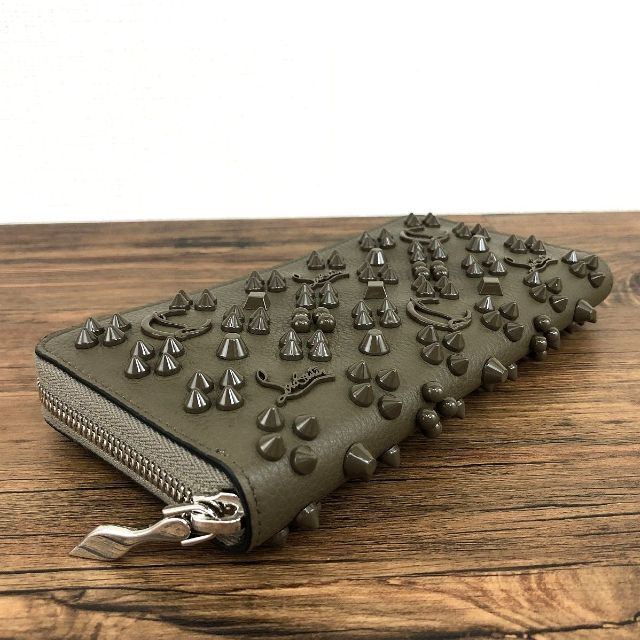 未使用品 Christian Louboutin 長財布 318 | une3.net