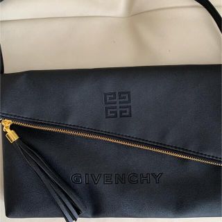 ジバンシィ(GIVENCHY)のジバンシーショルダーバッグ(ショルダーバッグ)