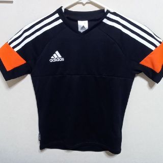 アディダス(adidas)のアディダス　★aaaさん専用★adidas　赤　半袖Tシャツ　140cm(Tシャツ/カットソー)