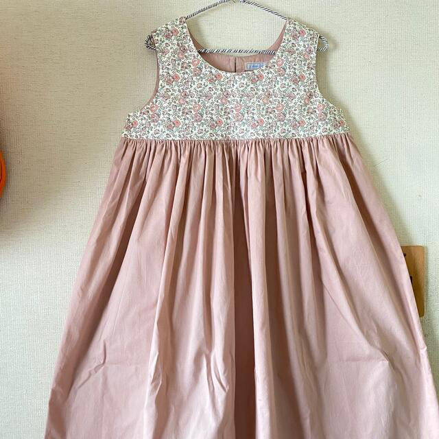 リバティプリント　ウエスト切替ワンピースのオーダーページ キッズ/ベビー/マタニティのキッズ服女の子用(90cm~)(ワンピース)の商品写真