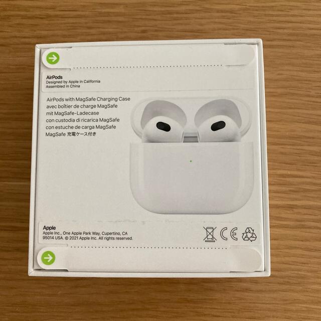 アップル AirPods 第3世代 MME73J/A 未開封 ヘッドフォン/イヤフォン アップル AirPods 第3世代 MME73J/A 未開封 ヘッドフォン/イヤフォン