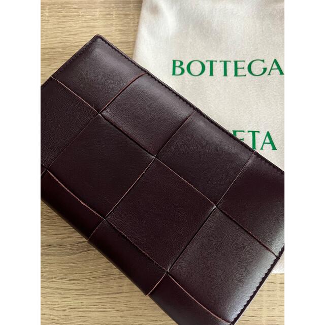 ボッテガヴェネタ ジップアラウンドウォレット ボルドー美品 定価