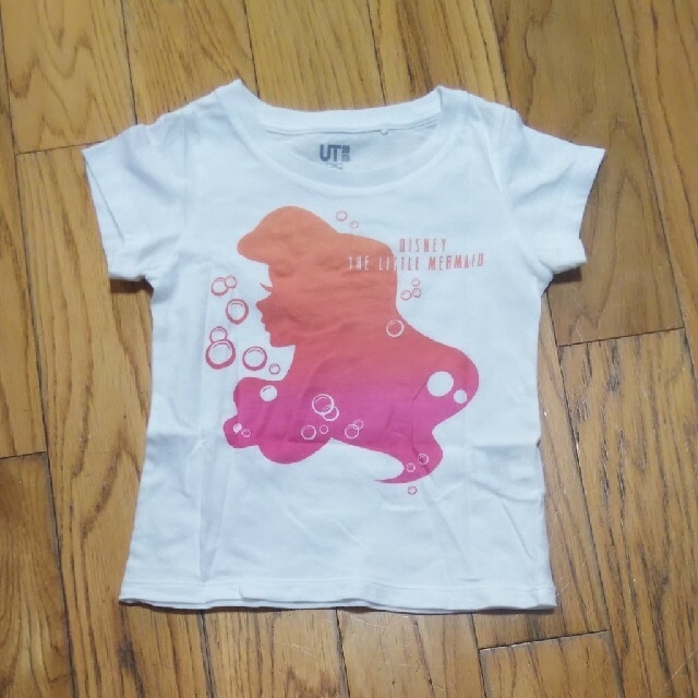 Disney(ディズニー)のTシャツ 100  2枚組 キッズ/ベビー/マタニティのキッズ服女の子用(90cm~)(Tシャツ/カットソー)の商品写真