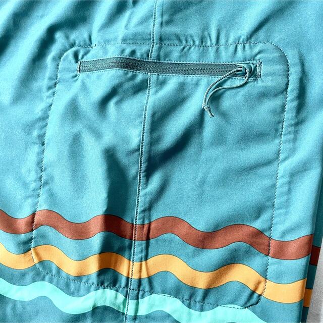 patagonia(パタゴニア)のパタゴニア♪ 新品 濃いめグリーン系 ボードショーツ 40インチ 4XL 海パン メンズの水着/浴衣(水着)の商品写真