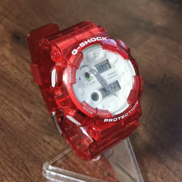 G-SHOCK GA-100/GA-110等に スケルトンレッド ベゼル・ベルト メンズの時計(ラバーベルト)の商品写真