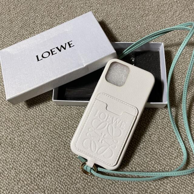 独特の素材 iPhone LOEWE(ロエベ)ストラップ付きiPhoneケース スマホ