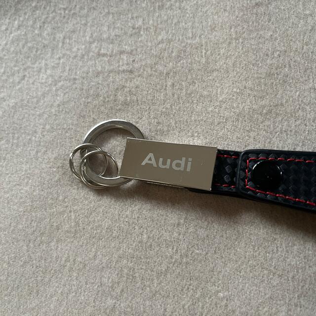 AUDI(アウディ)の値下げ！Audi キーリング　キーホルダー　美品　未使用 メンズのファッション小物(キーホルダー)の商品写真