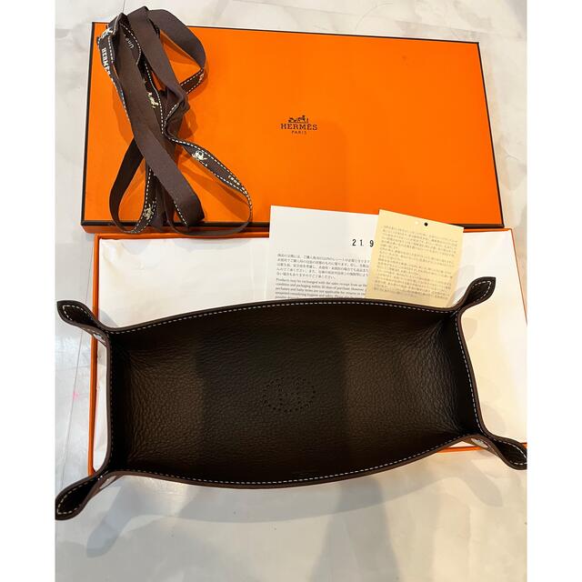 Hermes(エルメス)の5%クーポン終了間近❣️値下げ　エルメス❣️ペンケース　ブラウン系 インテリア/住まい/日用品の文房具(ペンケース/筆箱)の商品写真