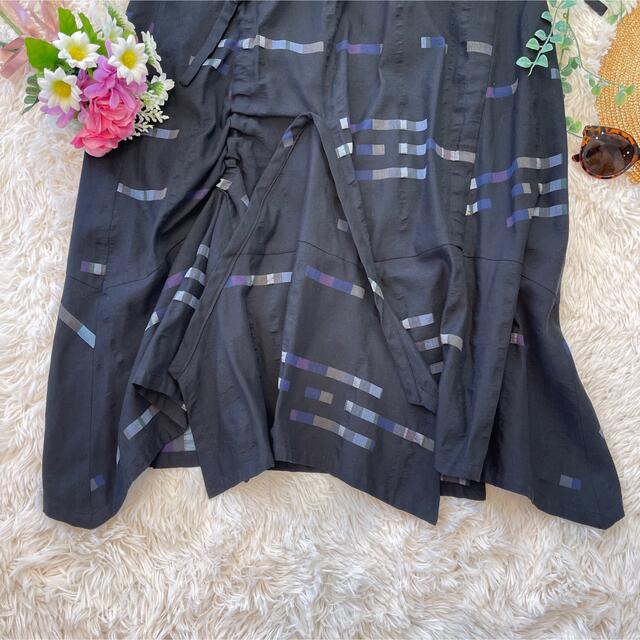 Sensounico(センソユニコ)の新品タグ付き　SENSOUNIKO 慈雨　スカート　ブラック　グレー　Lサイズ レディースのスカート(ロングスカート)の商品写真