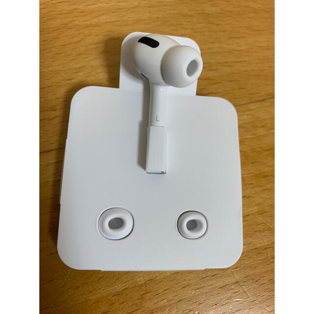 Apple(アップル)の未使用】AirPods Pro エアポッズ プロ A2084(L) 左 片耳のみ スマホ/家電/カメラのオーディオ機器(ヘッドフォン/イヤフォン)の商品写真