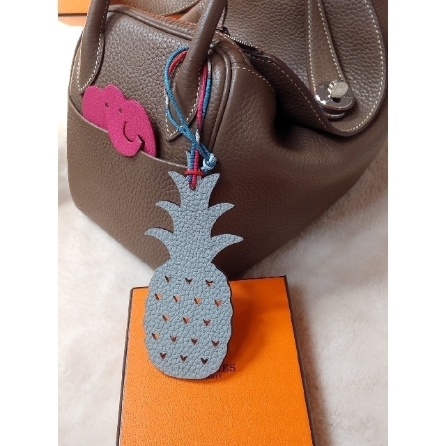 Hermes(エルメス)のご予約品でございます。プティアッシュ　パイナップル🍍うさぎちゃん付き ハンドメイドのファッション小物(バッグチャーム)の商品写真