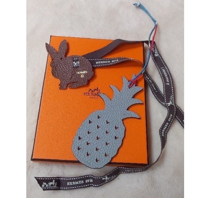 Hermes(エルメス)のご予約品でございます。プティアッシュ　パイナップル🍍うさぎちゃん付き ハンドメイドのファッション小物(バッグチャーム)の商品写真